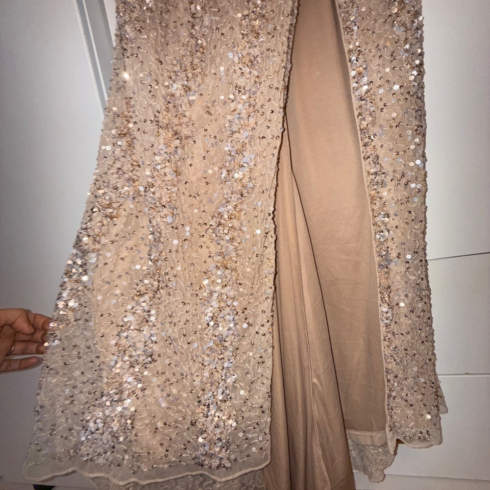 NWT | Mac Duggal 5619 Nude Beige High Neck Cap Sleeve Gown Size 4 - Picture 10 of 15
